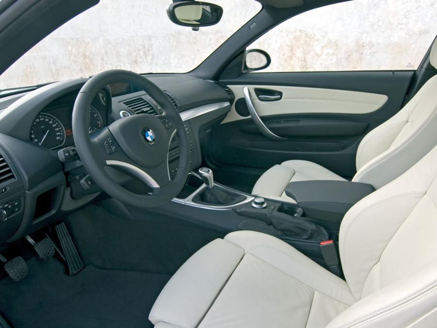  BMW 120i 3-Door 2007 года  (фото 51 из 70)